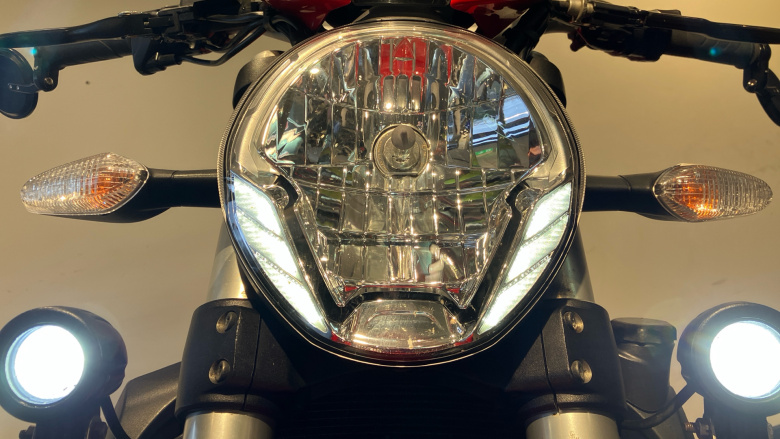 Ducati Monster 821 (15MY)